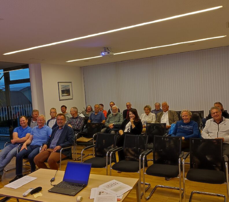 Vortrag zur Erneuerbaren Energiegemeinschaft EEG Aigerding in Freinberg